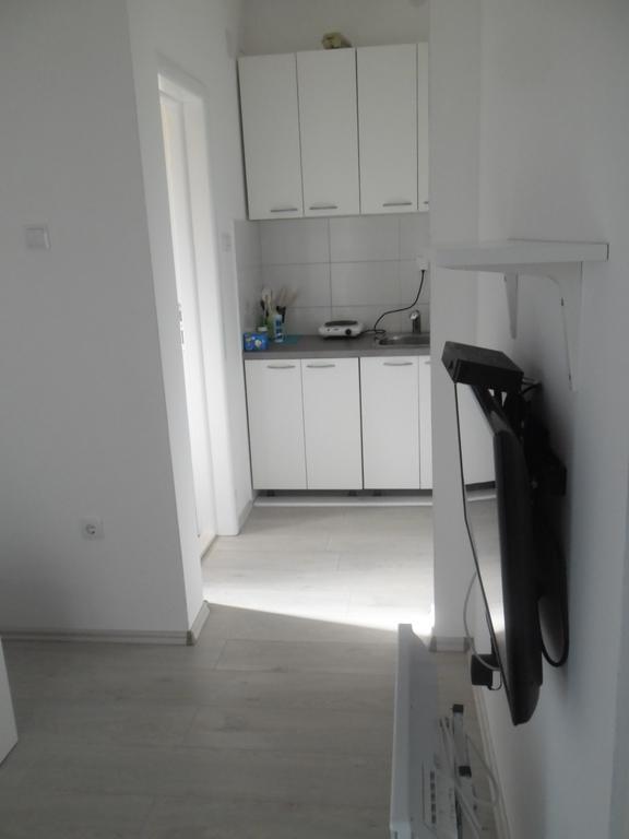 Apartment Требинье Экстерьер фото
