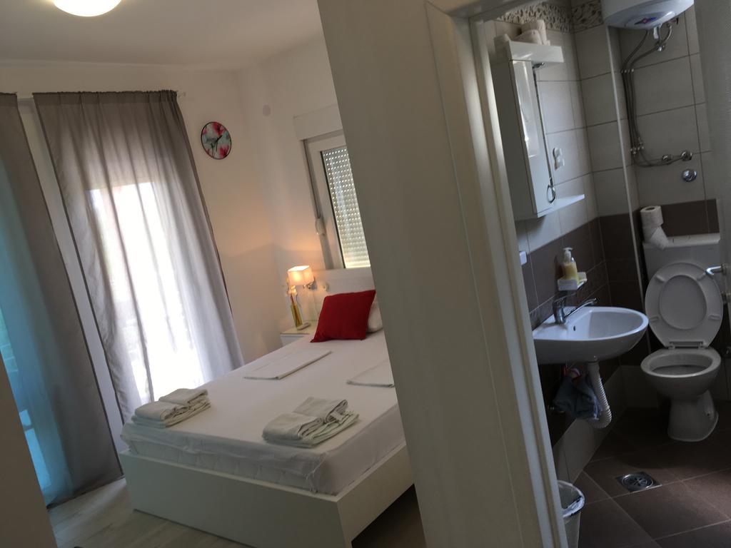 Apartment Требинье Экстерьер фото