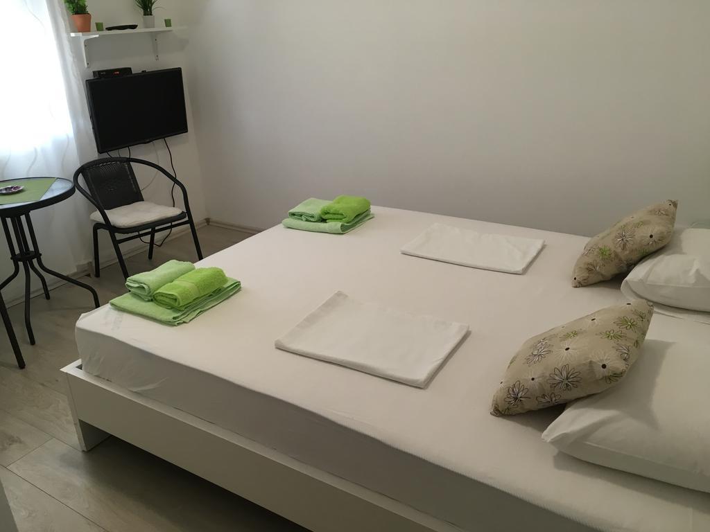 Apartment Требинье Экстерьер фото
